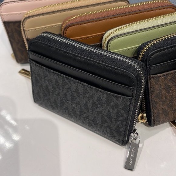 Michael Kors Jet Set Travel Medium Zip Around Card Case Black - Picture 12 of 15